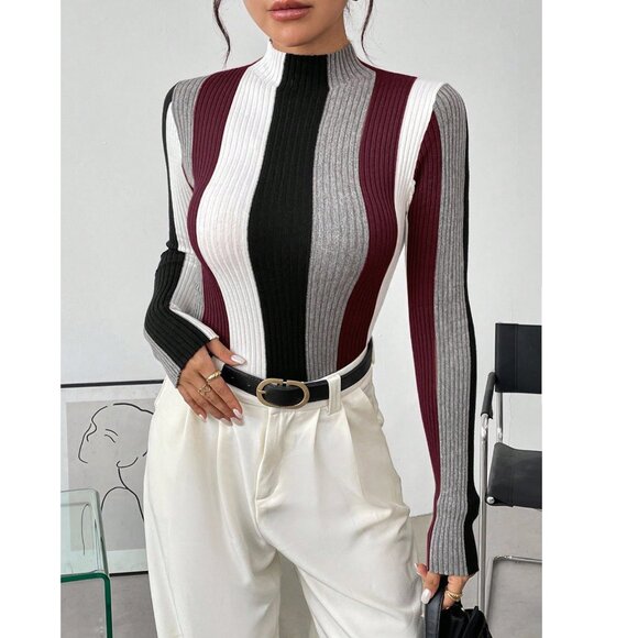 Round Neck Multi-Colored Sweater Medium - Picture 3 of 12